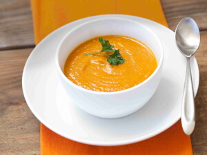 Papilla de calabaza y calabacín con carne para bebés: receta casera y nutritiva